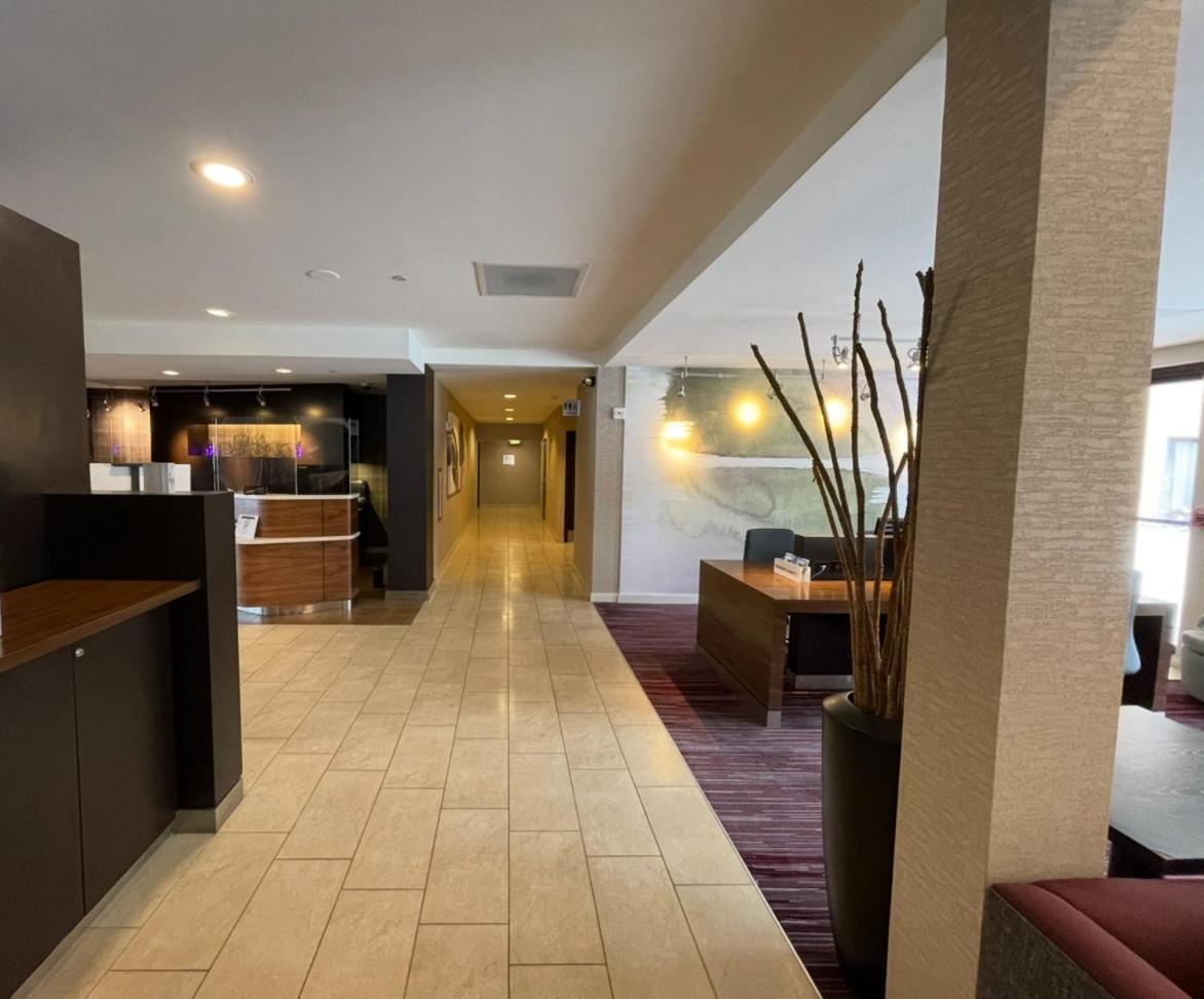 Courtyard By Marriott Fishkill Hotel Exterior photo