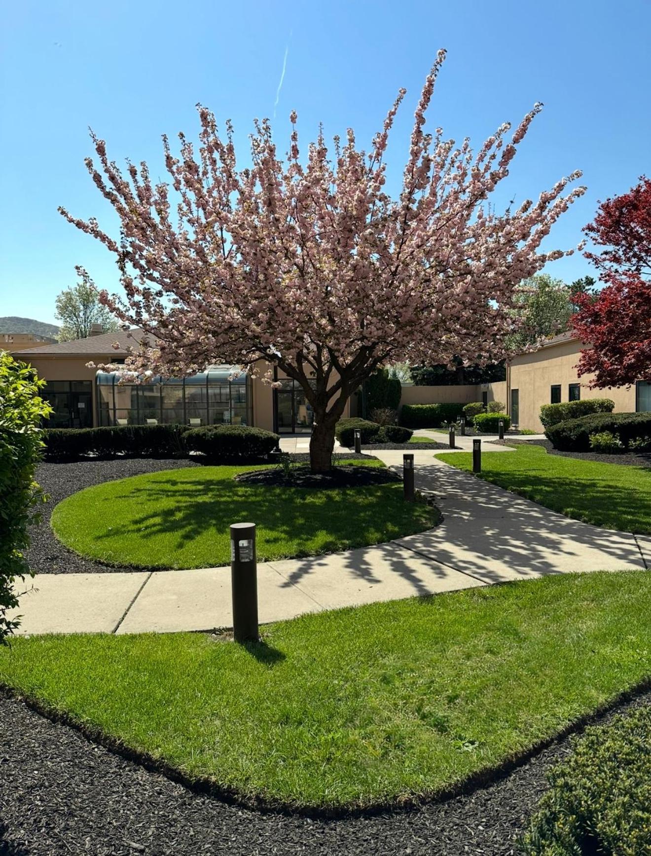 Courtyard By Marriott Fishkill Hotel Exterior photo